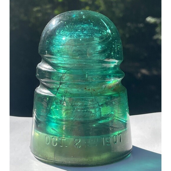 CD 147 Brookfield Green Glass Insulator PATENTED OCT 8TH 1907 Spiral Groove - Picture 3 of 13